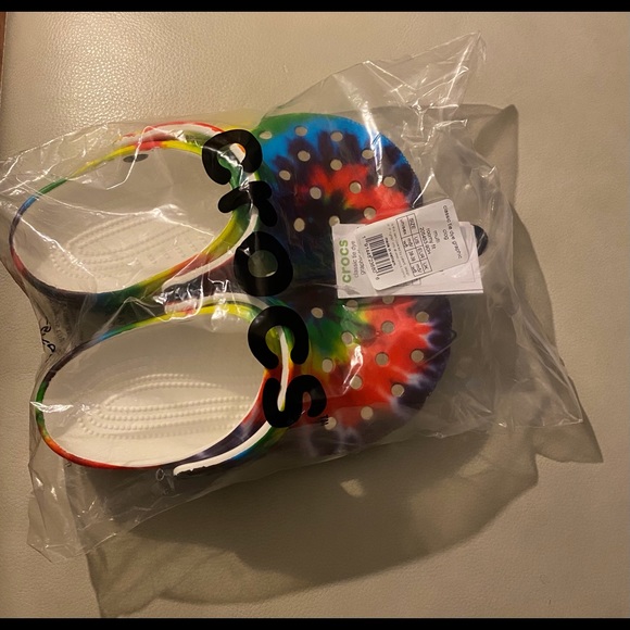 Men or Women Crocs - Picture 3 of 3